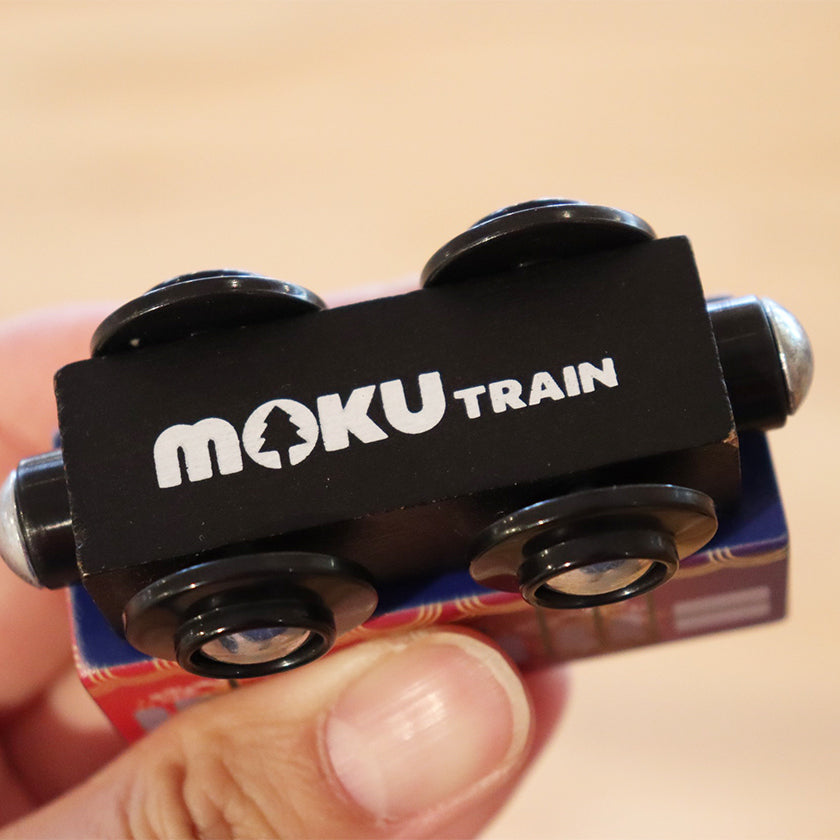 moku TRAIN-山陰線観光列車「○○のはなし」オリジナル木トレイン